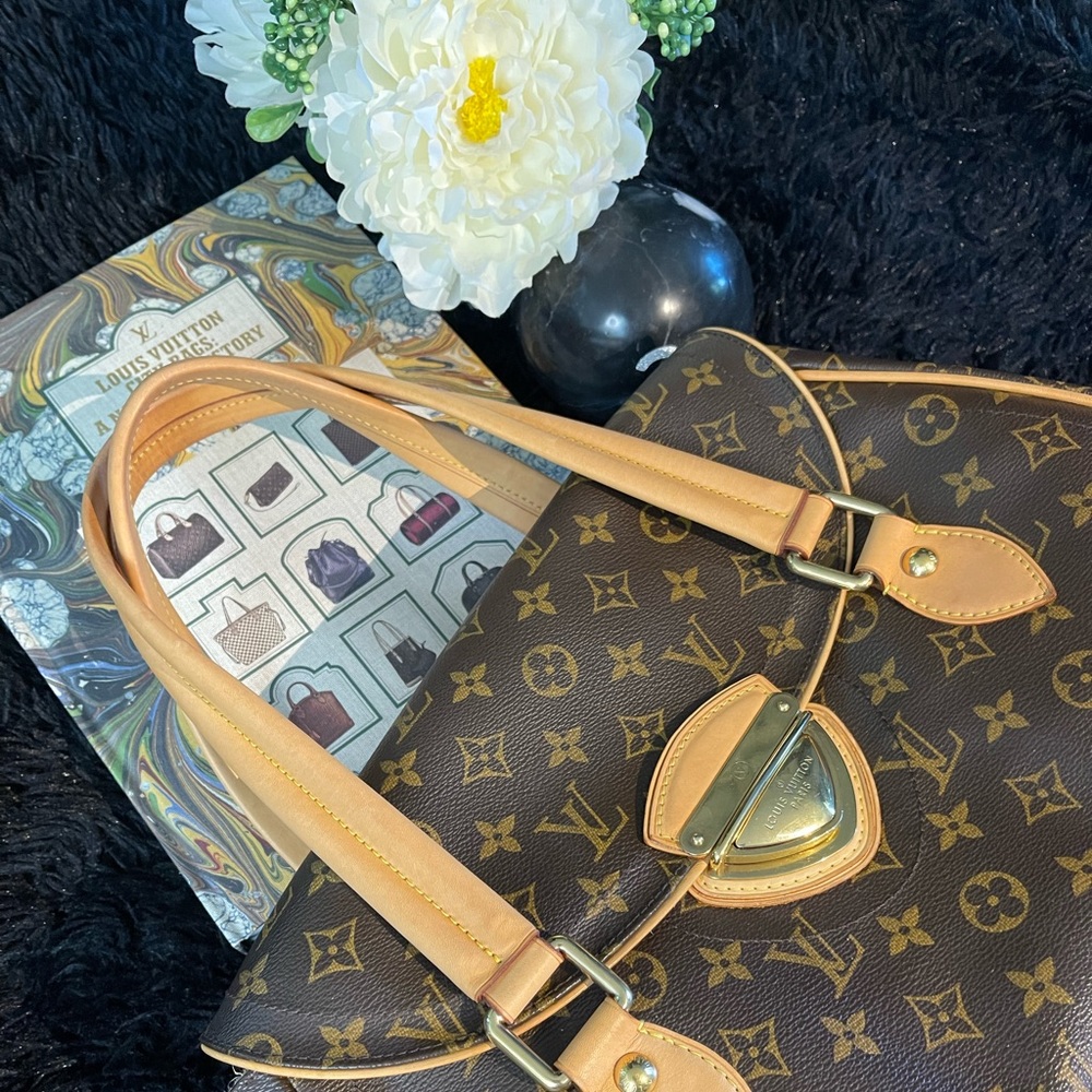 Authentic Louis Vuitton Beverly GM - Picture 3 of 14